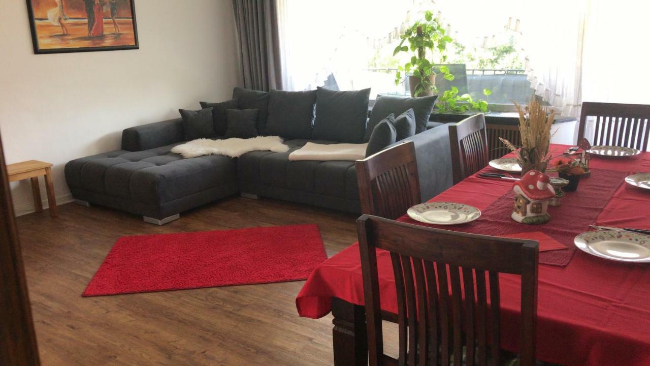 Ferienhaus Loehr Mit Treppenlift Villa Koblenz  Buitenkant foto
